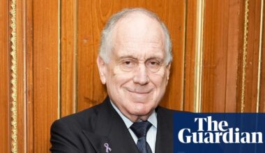 How a billionaire with interests in Greenland encouraged Trump to acquire the territory | Donald Trump