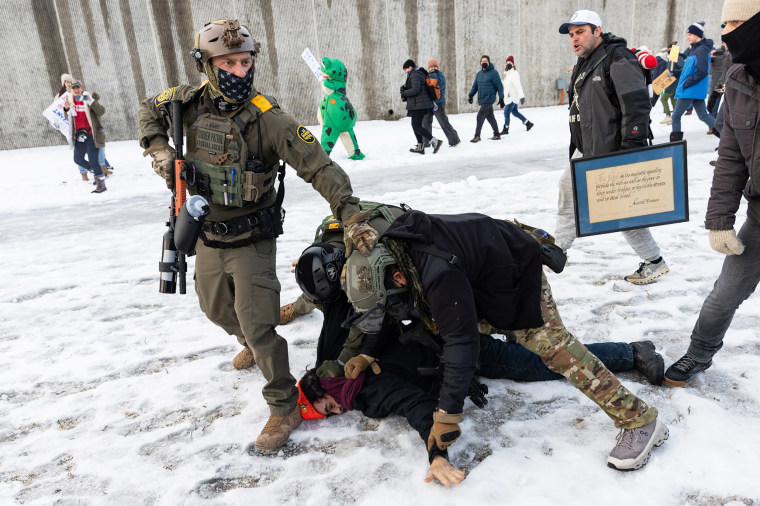 Clashes erupt outside ICE facility in Minneapolis