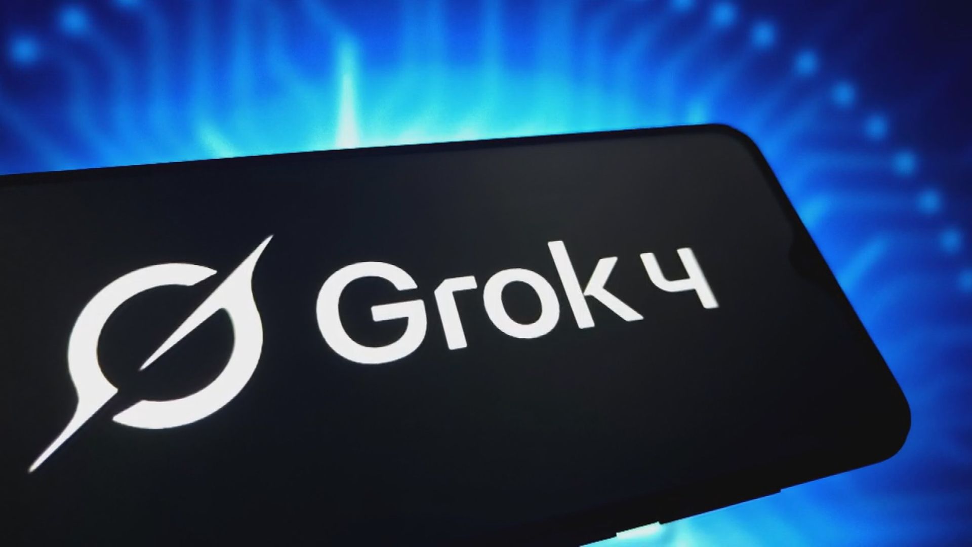 Click to play video: 'U.K. investigating X over Grok’s sexually explicit AI images'