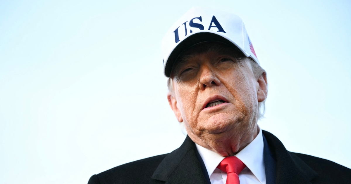 Trump threatens to cut off funds to sanctuary cities and their states starting next month