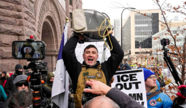 Jan. 6 provocateur says he was stabbed at pro-ICE Minneapolis rally