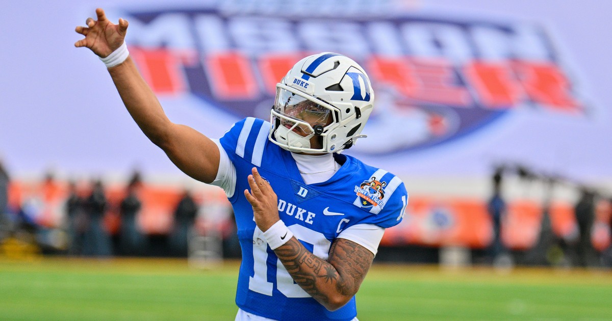 Duke suing its own quarterback in hope of keeping him in a Blue Devils uniform
