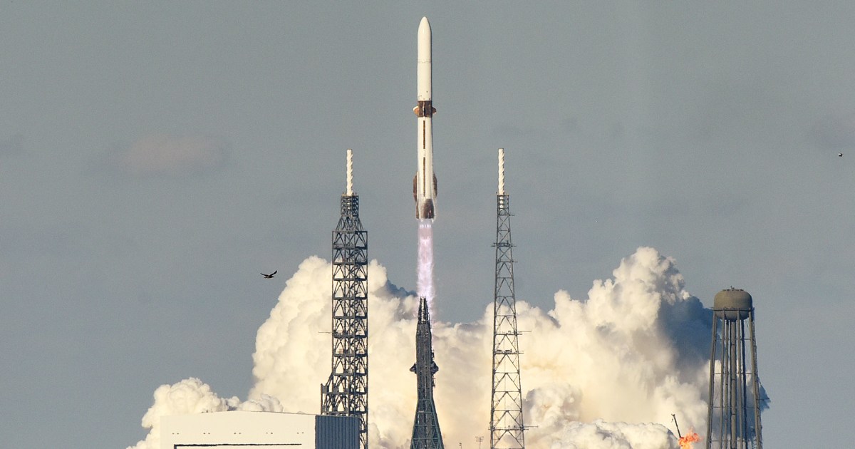 Bezos' Blue Origin to deploy thousands of satellites for new communications network