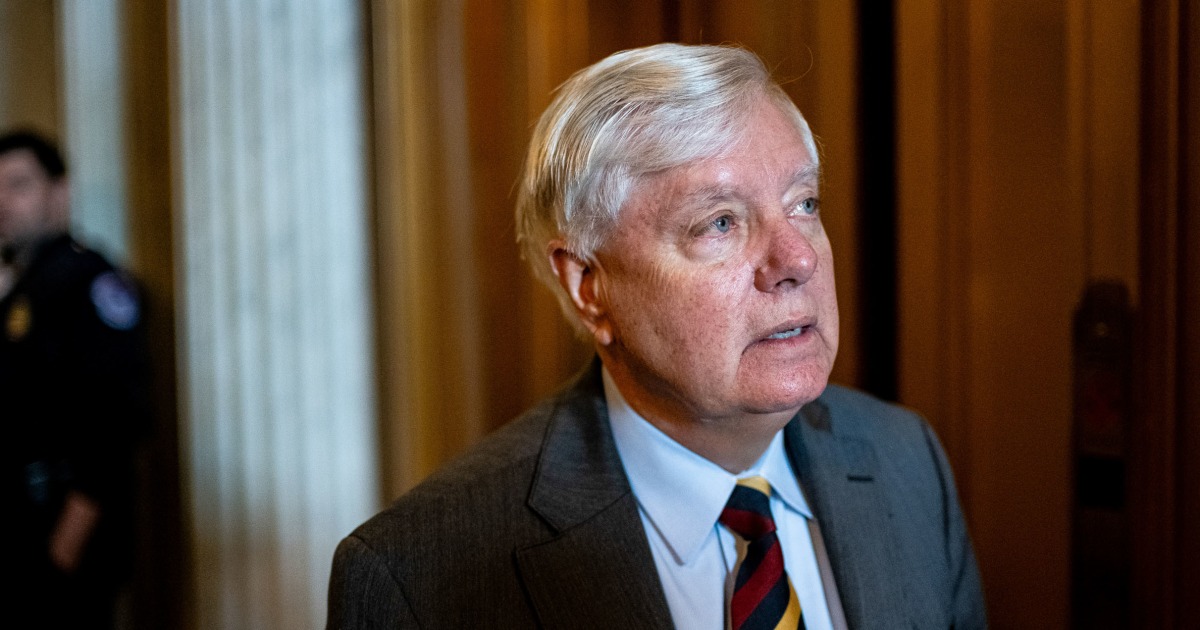 Sen. Lindsey Graham held up shutdown deal over provision letting him and others sue DOJ