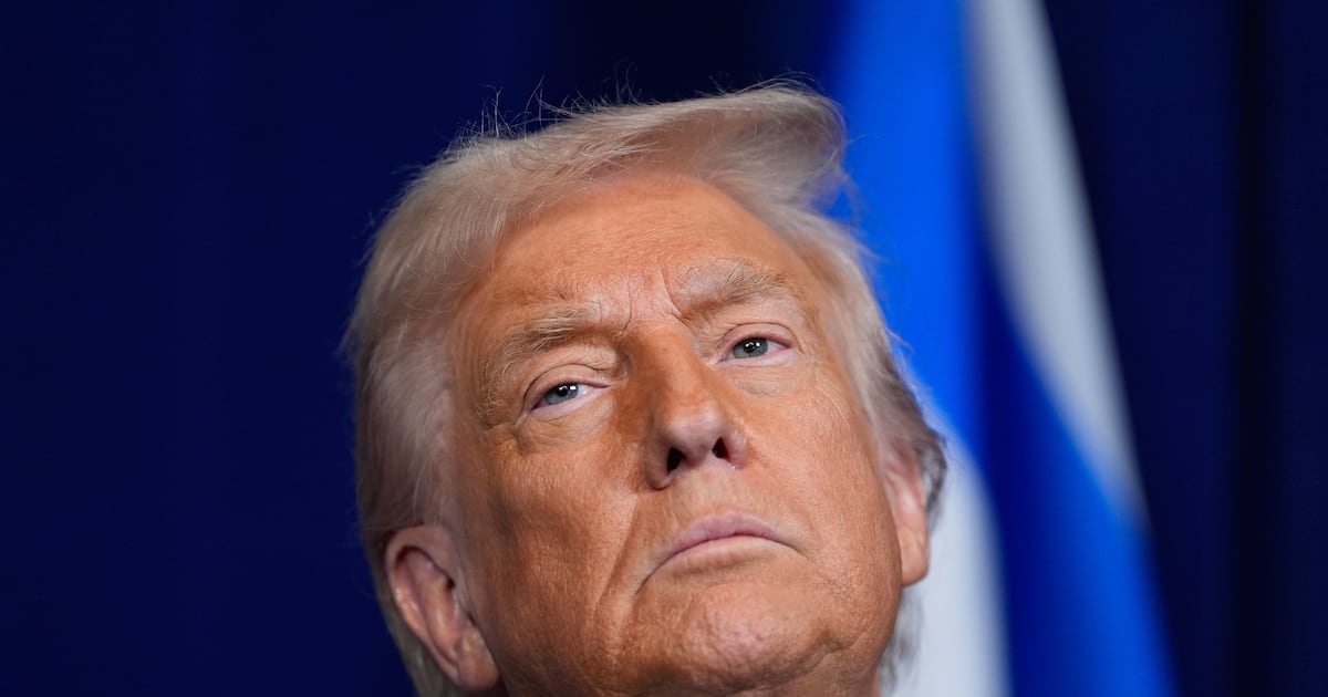 Trump blames bruised hand on aspirin, denies falling asleep - CTV News