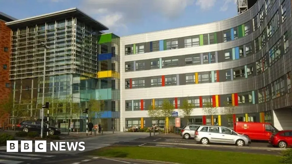 Portsmouth surgeon who 'stripped naked in cubicle' struck off