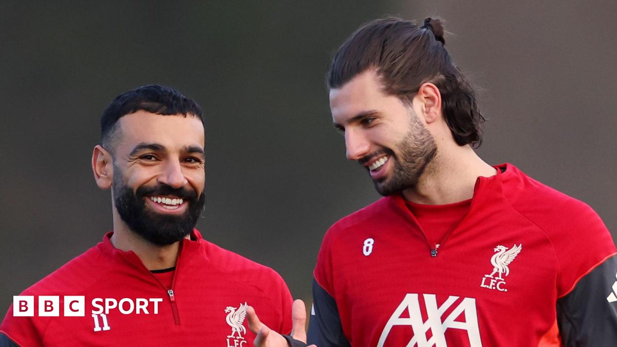 Mo Salah (left) and Dominik Szoboszlai laugh together
