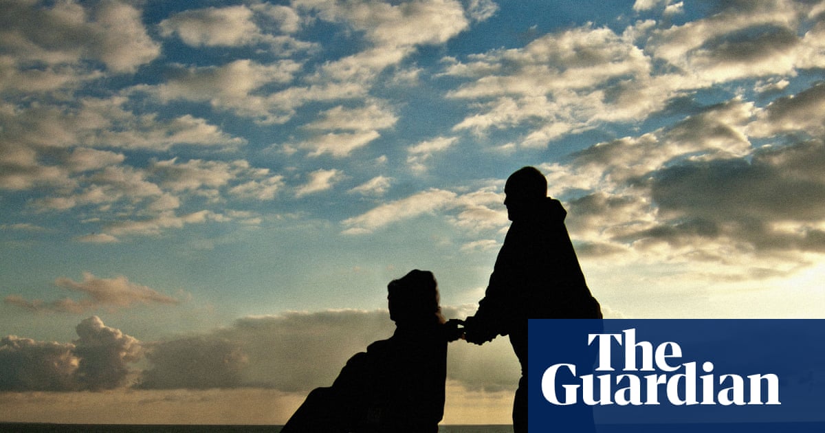 MPs criticise behaviour of senior DWP officials over carer’s allowance scandal | Carers