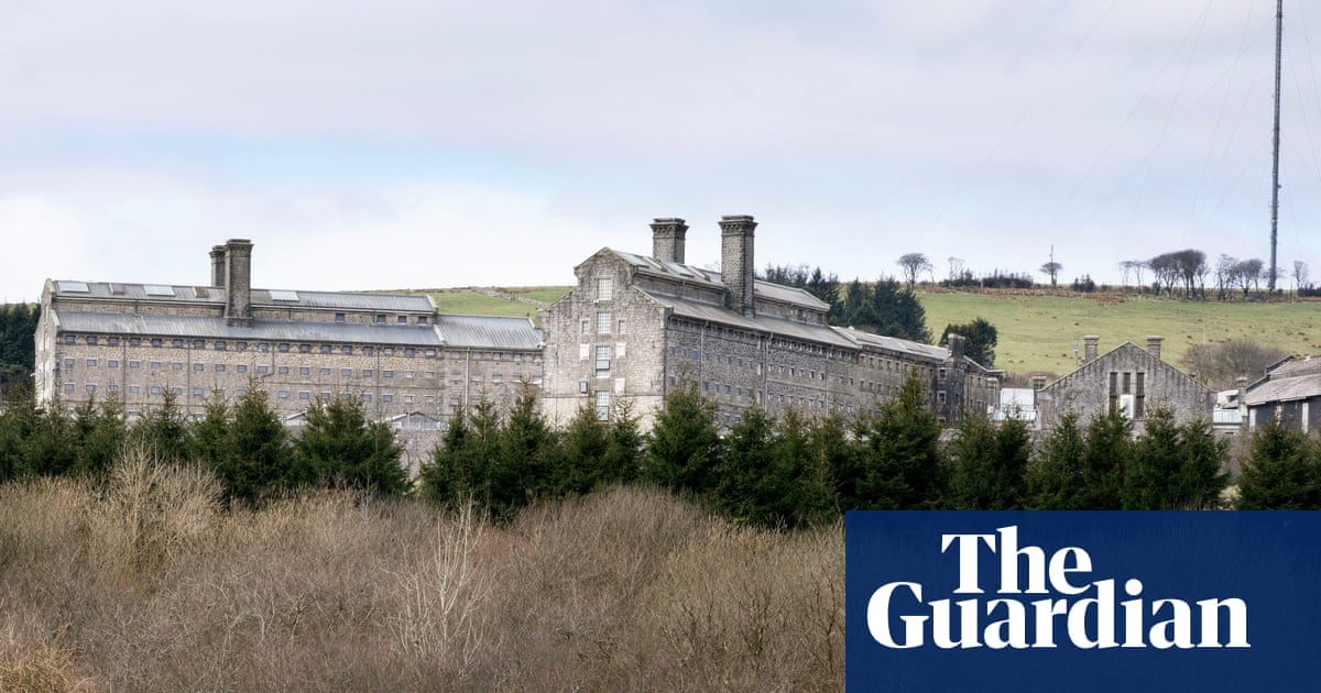 ‘Catastrophic’ MoJ leasing of jail with toxic gas set to cost more than £100m | Prisons and probation