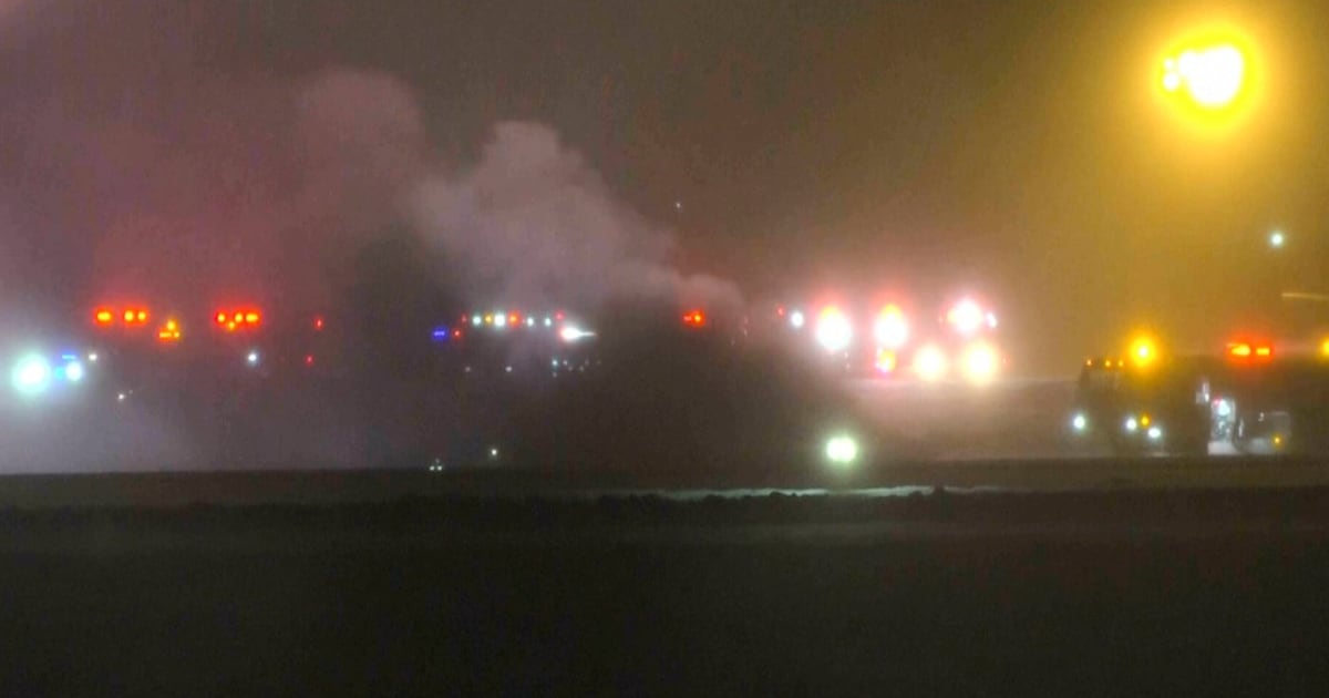 Private jet with 8 aboard crashes in Maine - CTV News