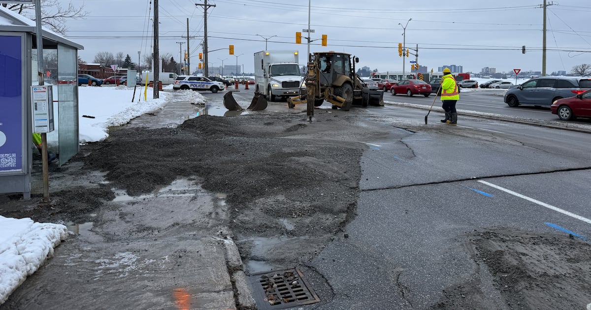 Broken water main closes section of Baseline Road - CTV News