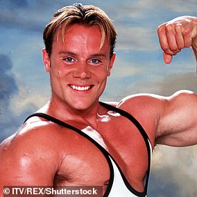 1. Katie's first engagement was to Gladiator star Warren Furman (pictured 2000)