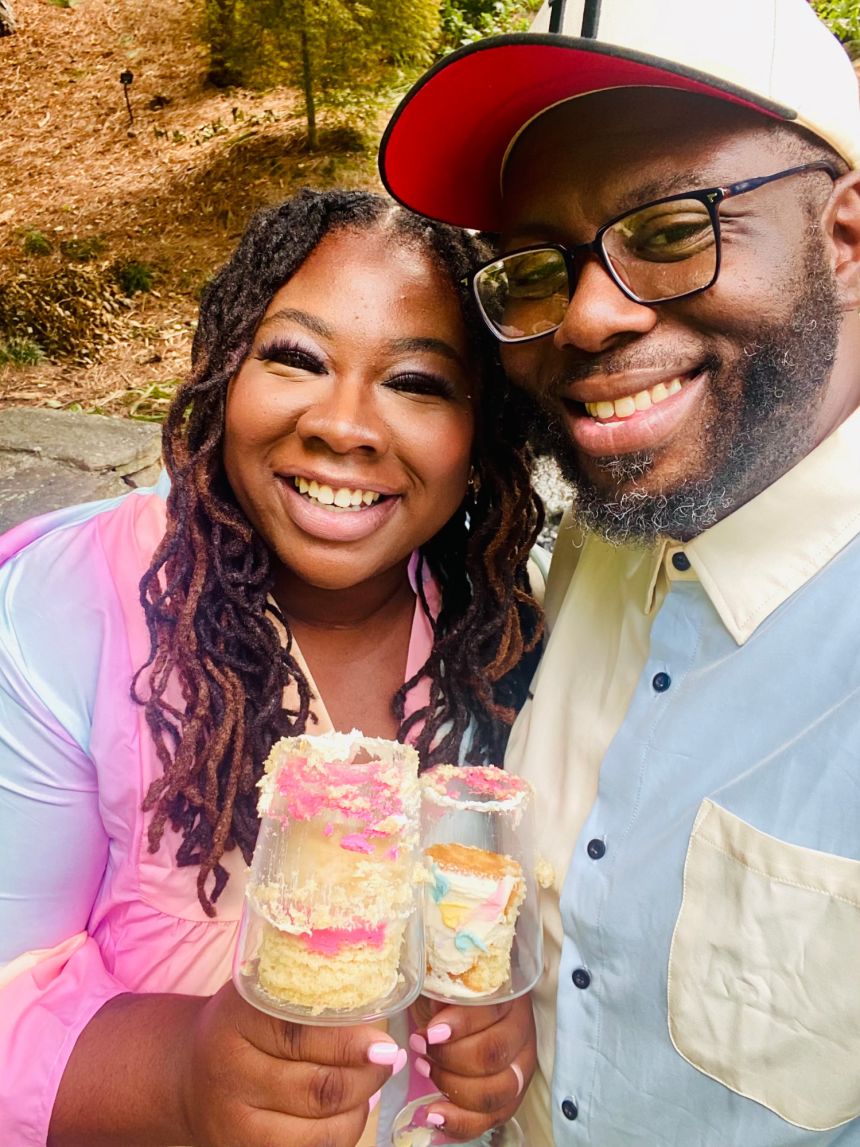 Janell Green Smith poses with husband Daiquan Smith. 