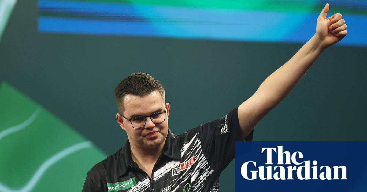 Gian van Veen denies Gary Anderson in epic to set up final against Luke Littler | PDC World Championship