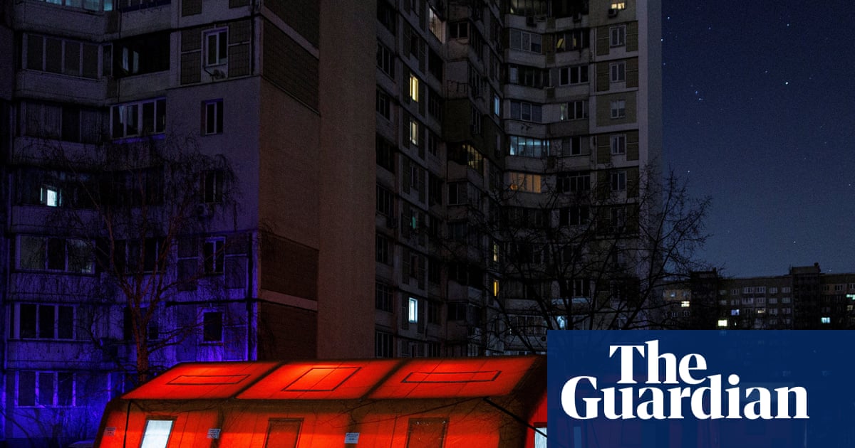 ‘I think they want to break us’: Russian strikes on energy grid give freezing Kyiv some of its darkest days | Kyiv