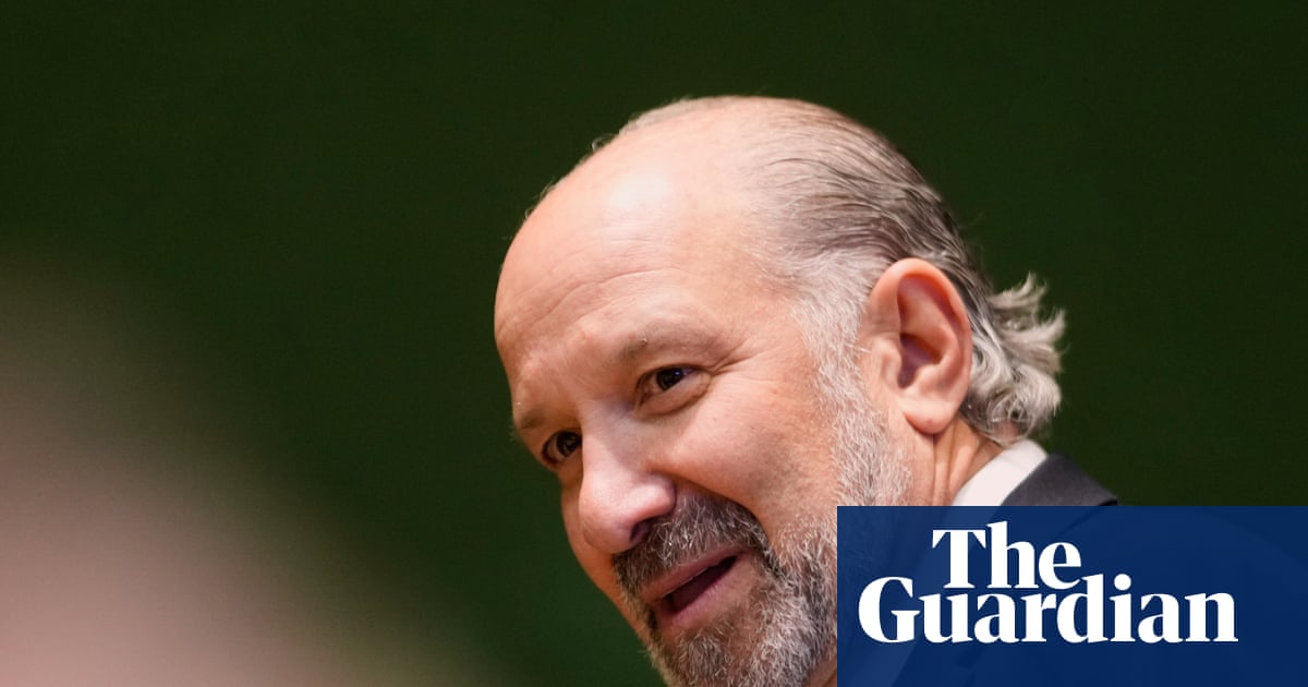 Trump commerce secretary Howard Lutnick arranged to visit Epstein island, files show | Jeffrey Epstein