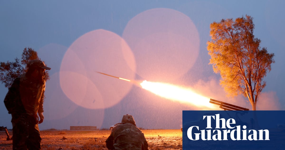 Syrian army surges into Kurdish-held towns in ‘betrayal’ shattering prospects of accord | Syria