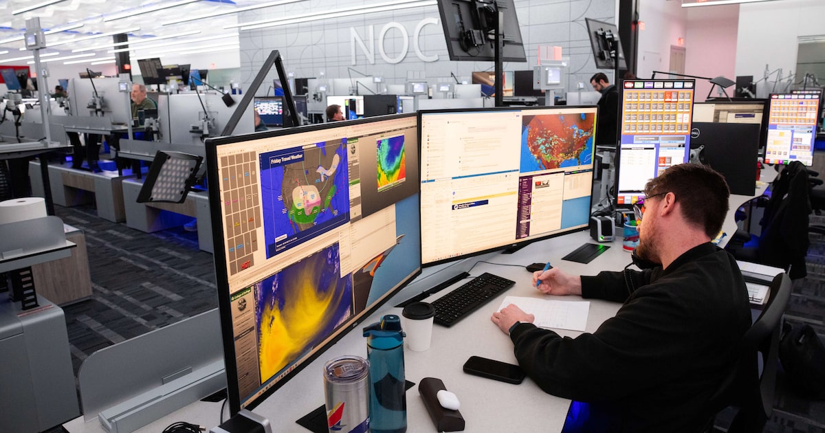 More than 1,000 flights canceled at DFW Airport, Love Field with winter storm ahead