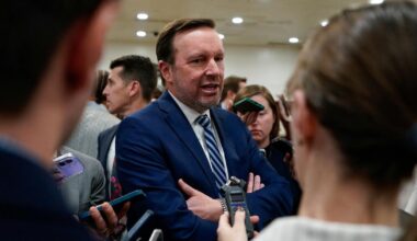 Progressive Democrats urge party to go populist in midterms