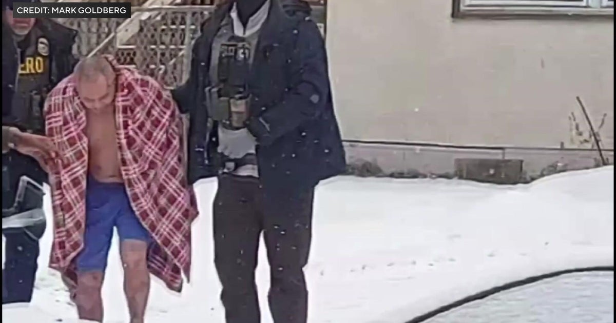 ICE arrests elderly, underdressed Hmong-American man inside his St. Paul home over mistaken identity, family says