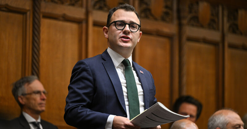 Farage target rules himself out