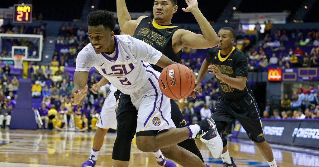 Former LSU star accused of taking bribes, rigging games | Colleges