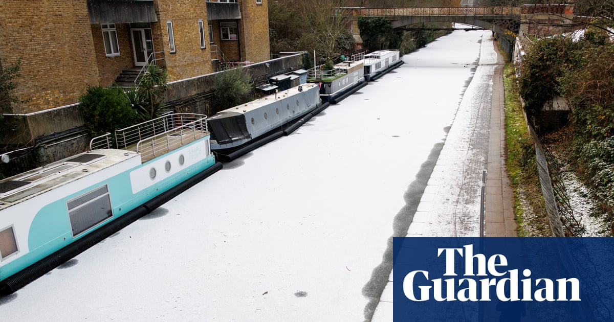 UK weather: ice warnings in place across country as heavy snow expected | UK weather