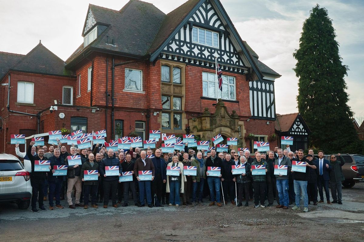 Lee Anderson shared a photo of himself and activists outside Stanley House Function Rooms - which is in the wrong constituency