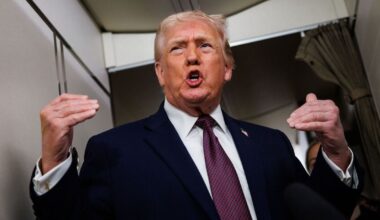 Iran LIVE: Donald Trump deploys three missile-armed destroyers as strike 'imminent' | World | News