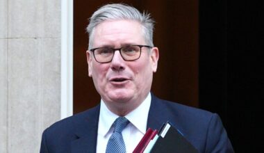 Keir Starmer makes 'yet another humiliating U-turn' on digital ID | Politics | News