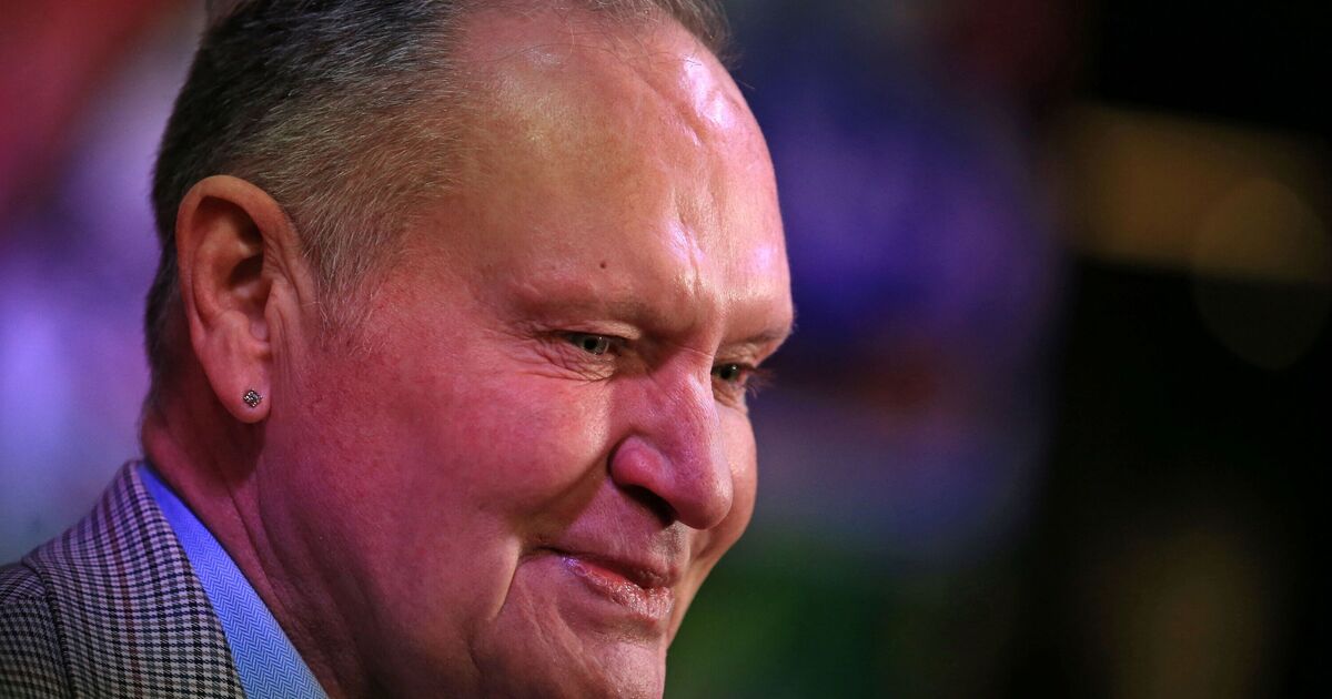 Paul Gascoigne rushed to hospital after horror fall as England legend left in 'agony' | Football | Sport