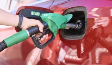 Drivers urged to fill up with petrol before Wednesday | Weather | News