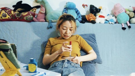 Frozen in Time: the motherhood dilemma for single women in China
