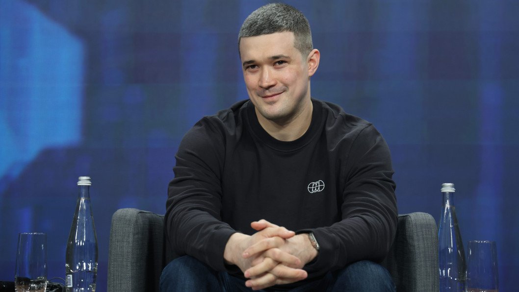 Ukraine to Deploy Drone Swarms and Thousands of Robotic Ground Vehicles to Frontlines in 2025