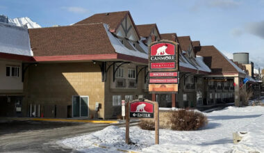 11 children hospitalized following incident at Canmore hotel pool