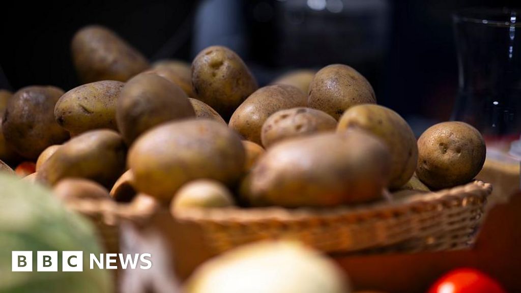 Chips, anyone? German farm gives away millions of potatoes after bumper harvest - BBC