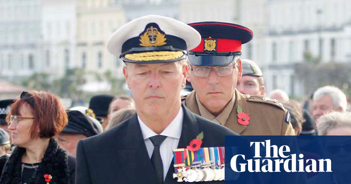 Man fined for dressing as fake admiral at Remembrance Sunday event | Wales