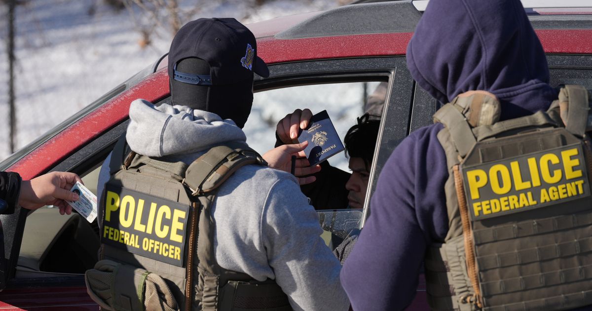 ICE agent rebuffed after attempting to enter Ecuadorian consulate in Minneapolis :: WRAL.com