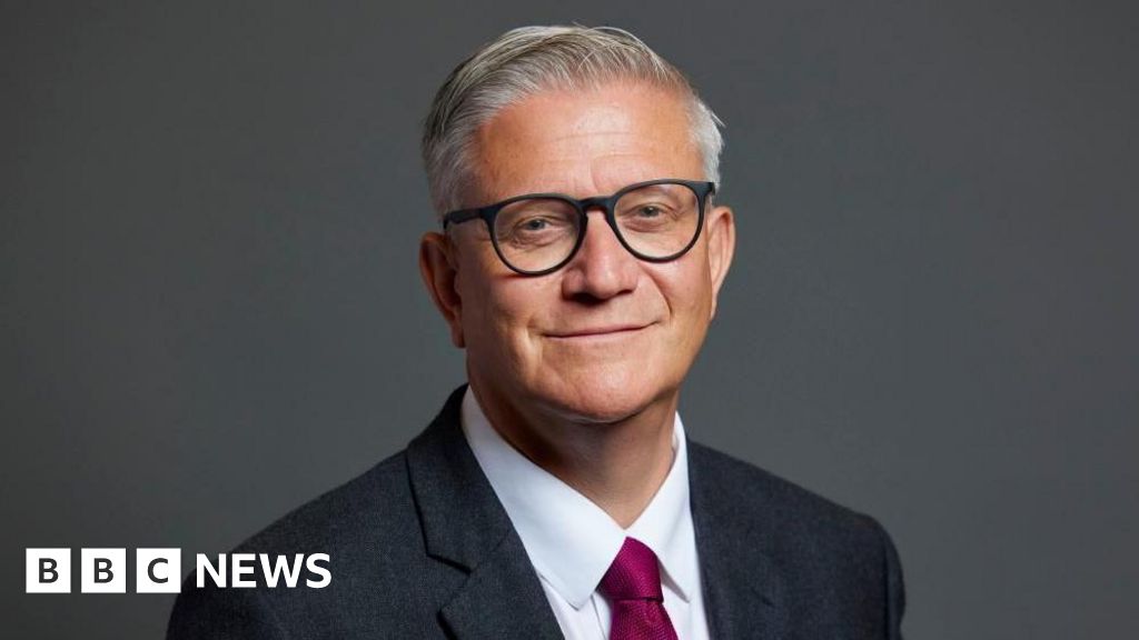 Andrew Rosindell quits Tories and defects to Reform UK