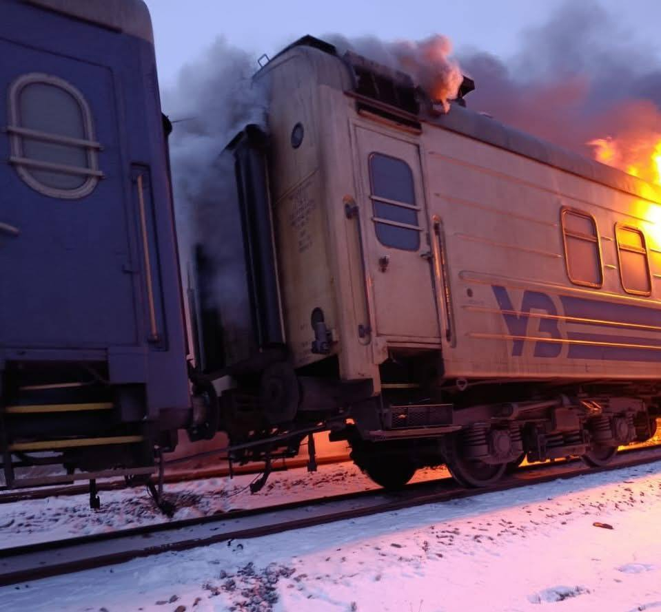 Russian Negotiators Reportedly Apologize After Deadly Train Strike in Kharkiv