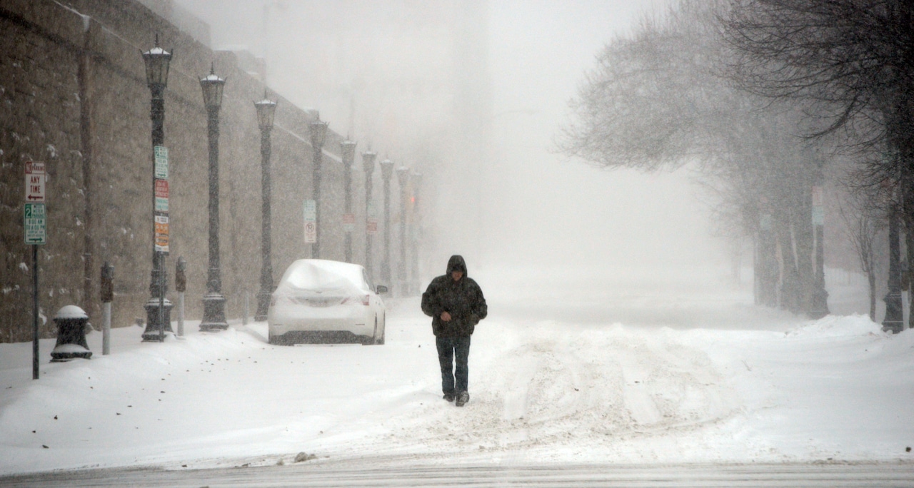 More snow Monday: 5 maps to track winter storm in Massachusetts