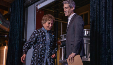 Schakowsky will endorse Biss as successor