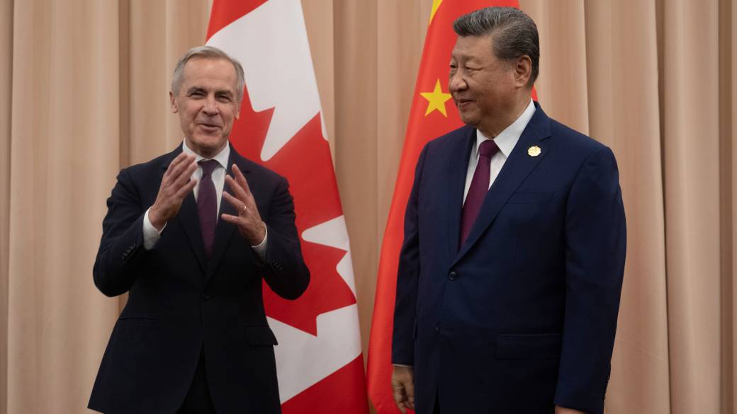 Click to play video: 'Carney offers assurances to auto workers after controversial Canada-China EV deal'