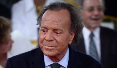Singer Julio Iglesias accused of sexual assault by former employees - National