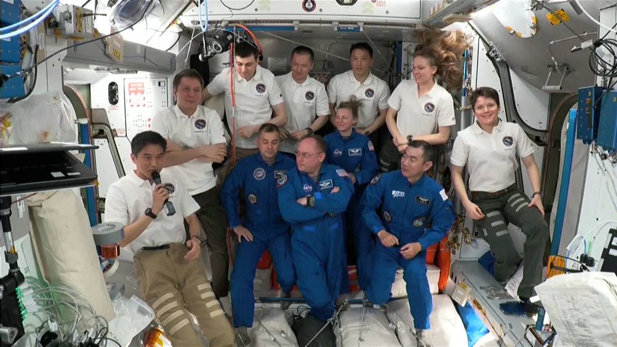 Click to play video: 'NASA launch: SpaceX Crew-11 arrives at International Space Station'