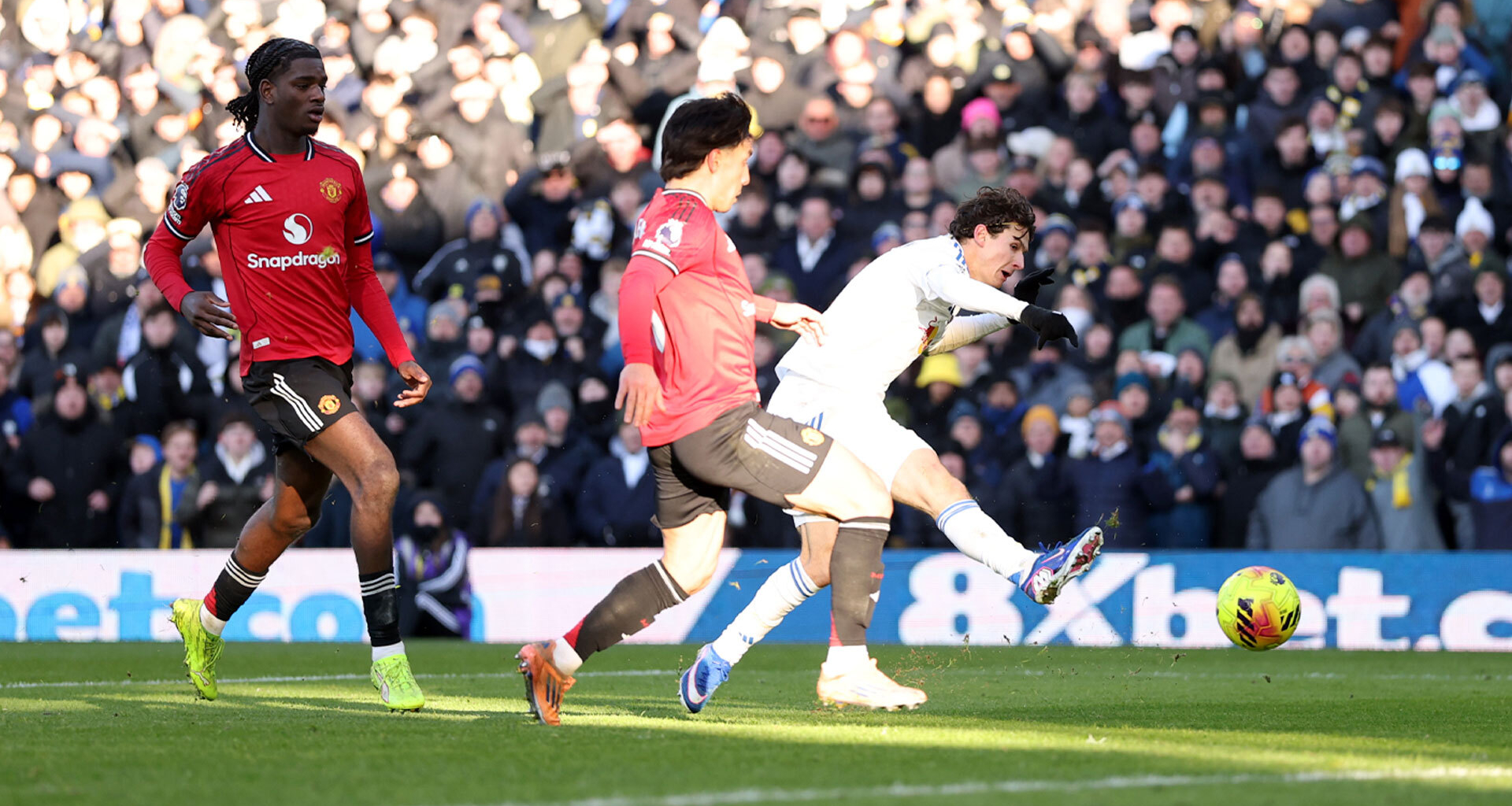 Manchester United in unwanted 40-year first as miserable away record continues