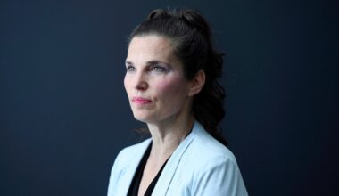 Former Liberal cabinet minister Kirsty Duncan dies at 59 after battle with cancer