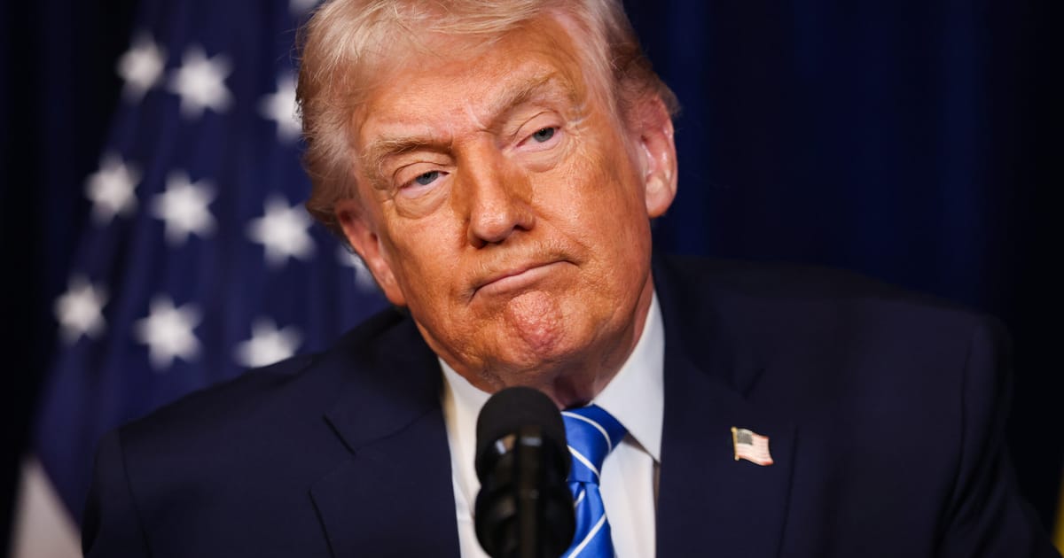 Trump warns Tehran that US is ‘locked and loaded’ to support Iranian protesters – POLITICO