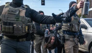 ICE agents pull woman from car as she yells ‘I’m disabled!’ in Minneapolis - National