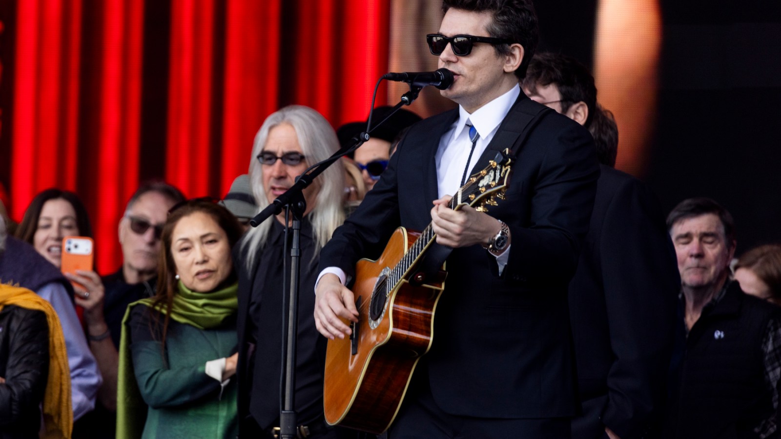 See John Mayer Perform Emotional 'Ripple' at Bob Weir's Public Memorial